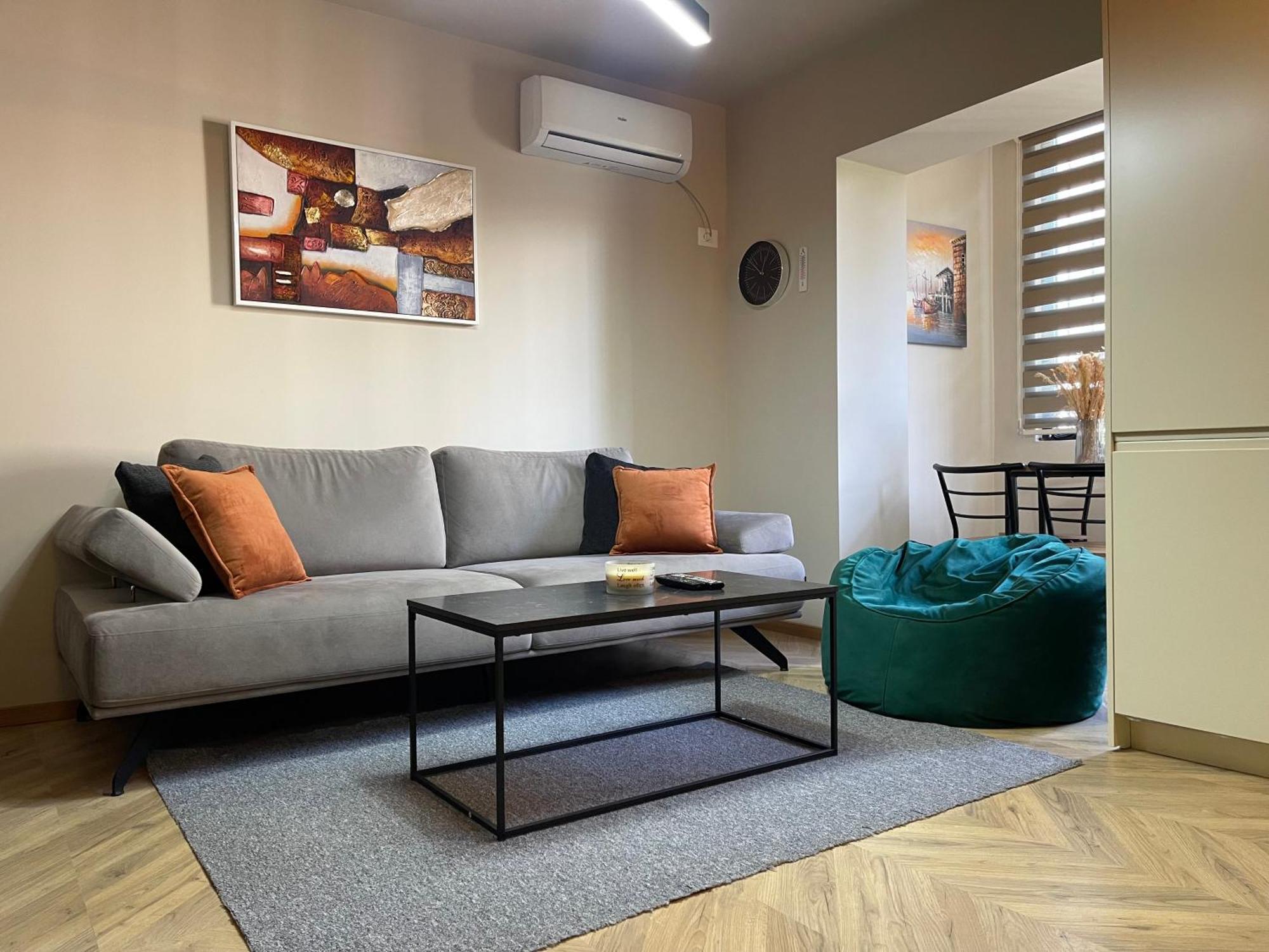 Dea'S Apartment: Hidden Gem Tirana Zewnętrze zdjęcie