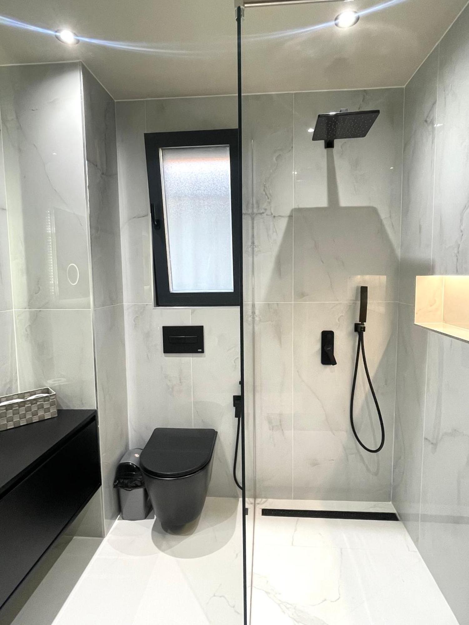 Dea'S Apartment: Hidden Gem Tirana Zewnętrze zdjęcie